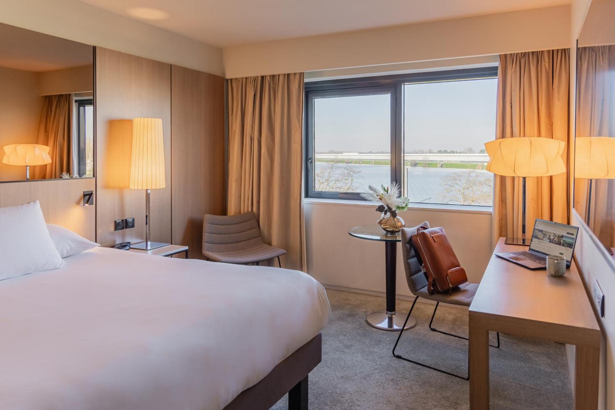 Pullman Bordeaux Lac Экстерьер фото