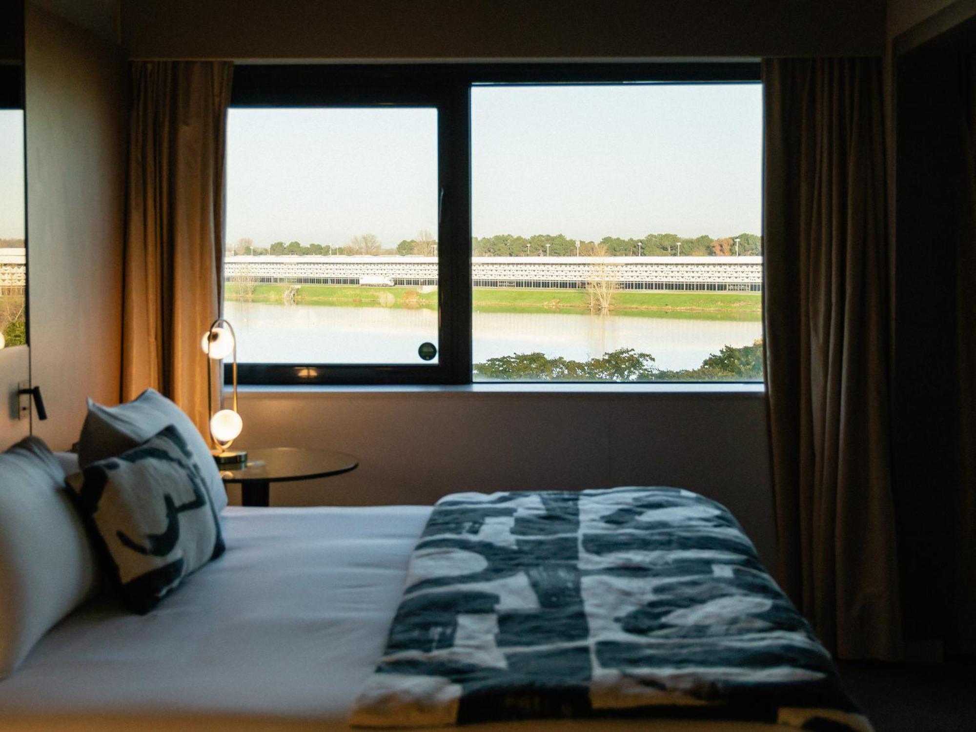 Pullman Bordeaux Lac Экстерьер фото